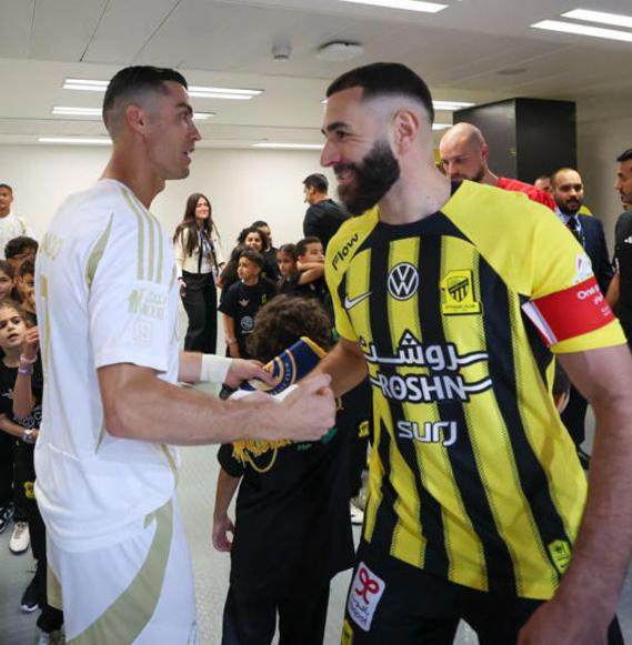 7m体育官方网站-第7次PK本泽马赢了C罗？36岁的他和39岁他皆赢家！