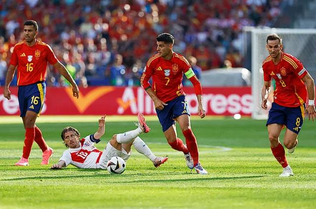 梁宏业：西班牙队可比肩德国队？反正今天可以