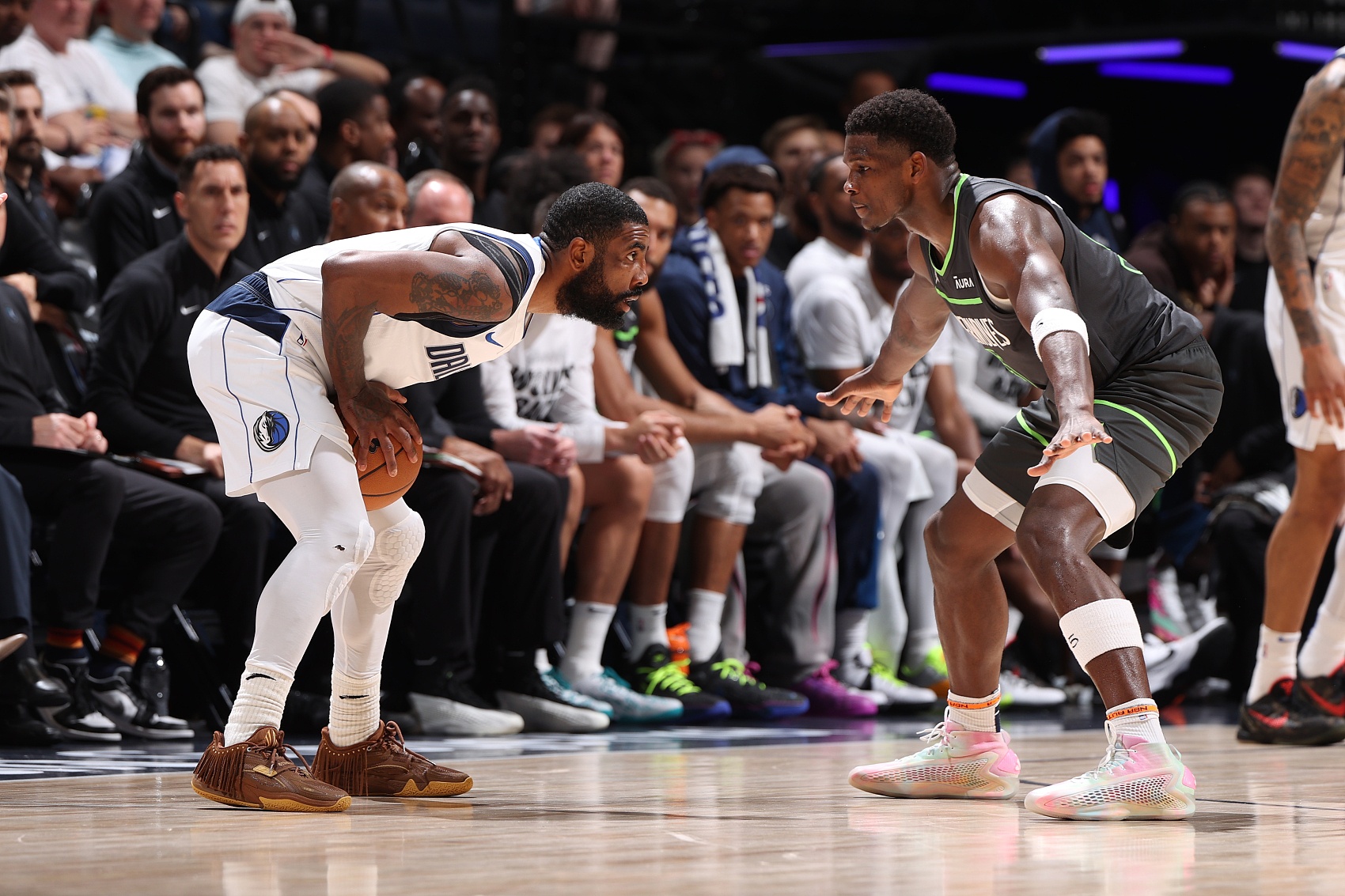 帕金斯：独行侠要重建 而欧文都33岁了 森林狼和雄鹿该争取他